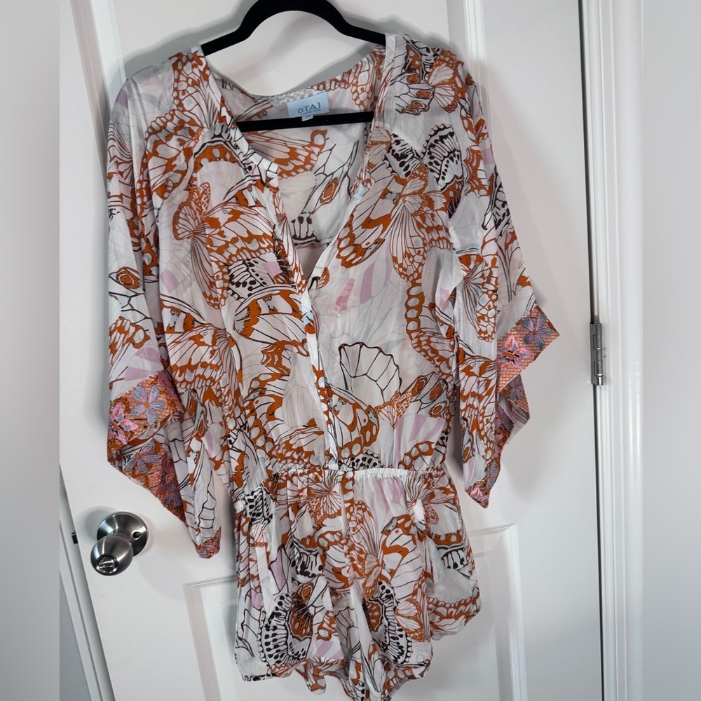 NWOT-TAJ by Sabrina Crippa Butterfly Print Romper - Orange and White